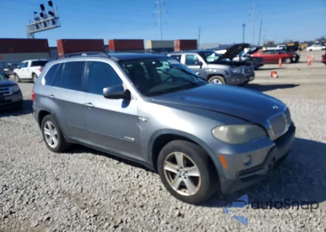 2010 BMW X5 xDrive48I z USA, uszkodzony, nr VIN 5UXFE8C56AL312209